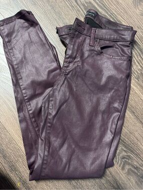 Rock & Republic Coated Skinny Jeans in Deep Plum size 8